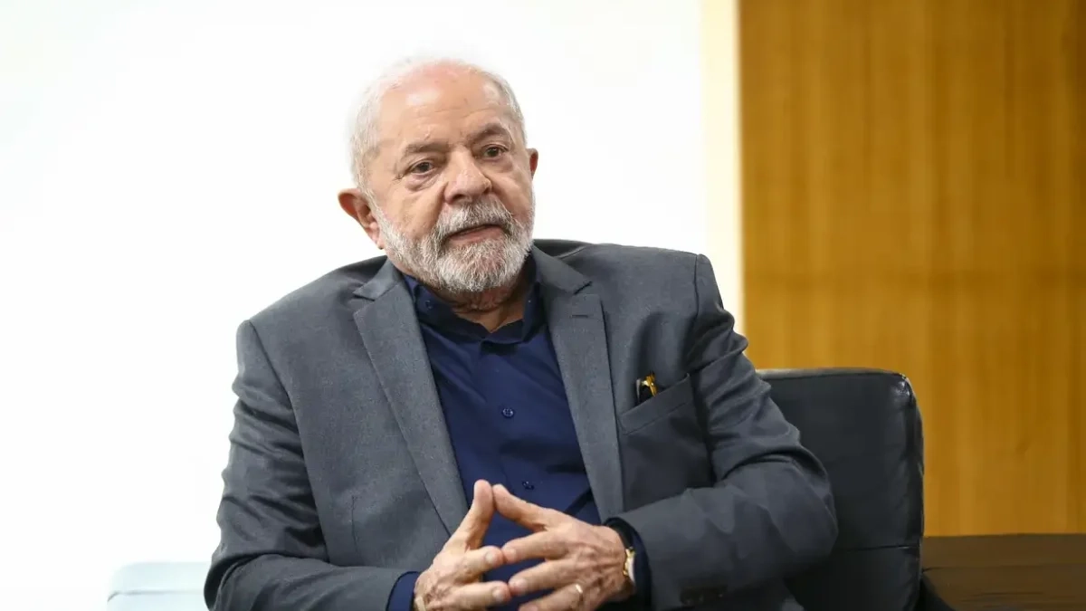 Lula se reúne com bancos para discutir mudanças no empréstimo consignado