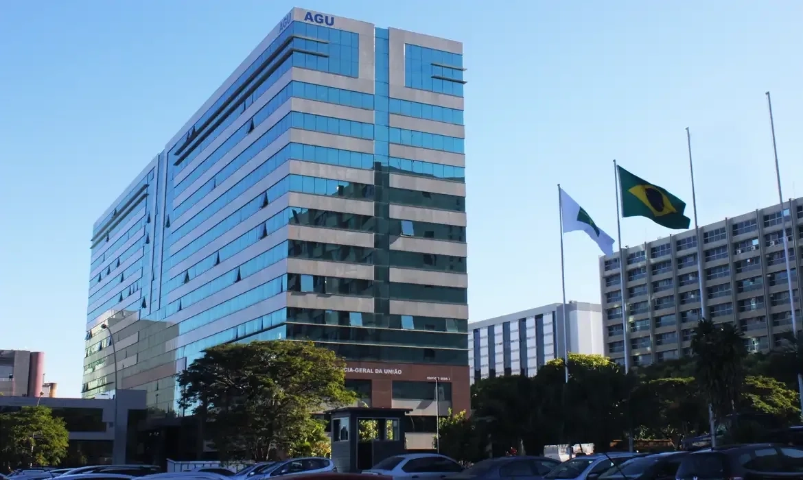 União quer R$ 19 milhões para pagar benefícios a servidores públicos