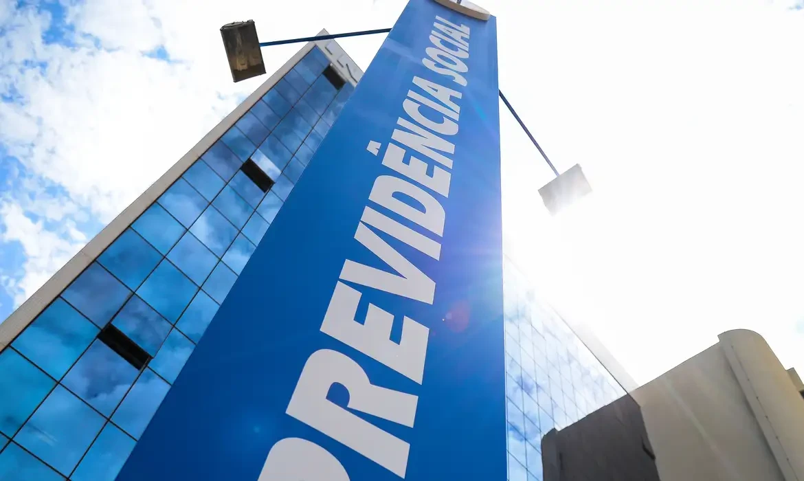 INSS incide sobre hora extra? Entenda decisão do STF