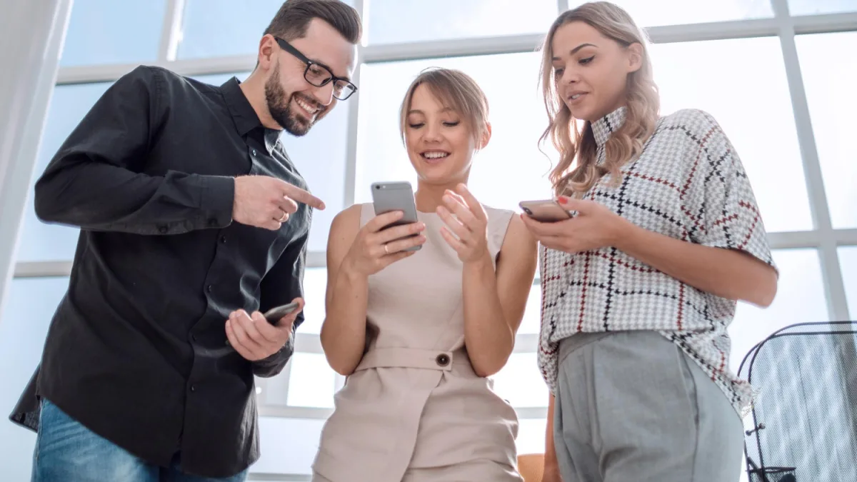 Servidores do Paraná vão receber 13º de forma integral; confira datas